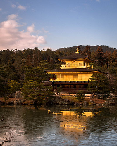 gelber-tempel-japan